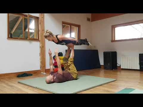 Flow stage acroyoga au Terroir