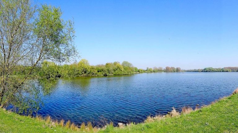 Lac Latitude : 50.636268 Longitude : 3.171153