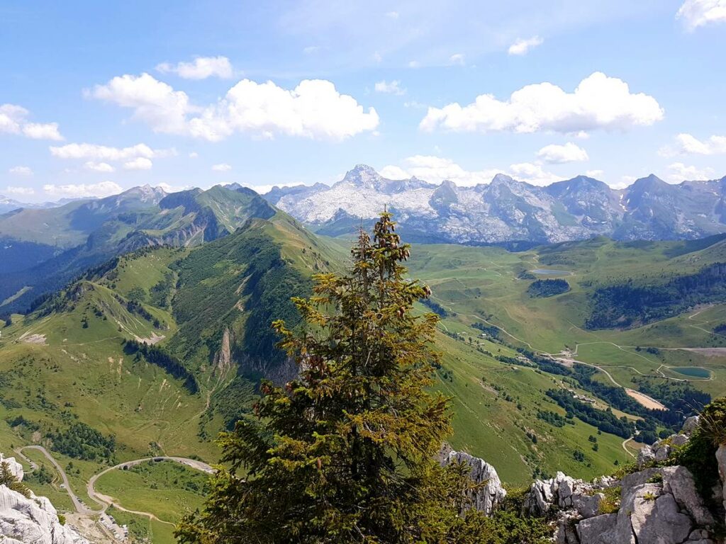 vue du jalouvre sur pointe percee