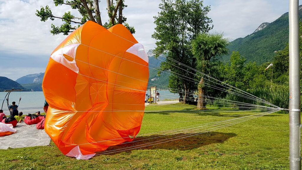 séchage parachute de secours mouillé lors d'un SIV