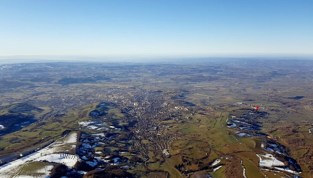 Arrivée montgolfière sur Aurillac