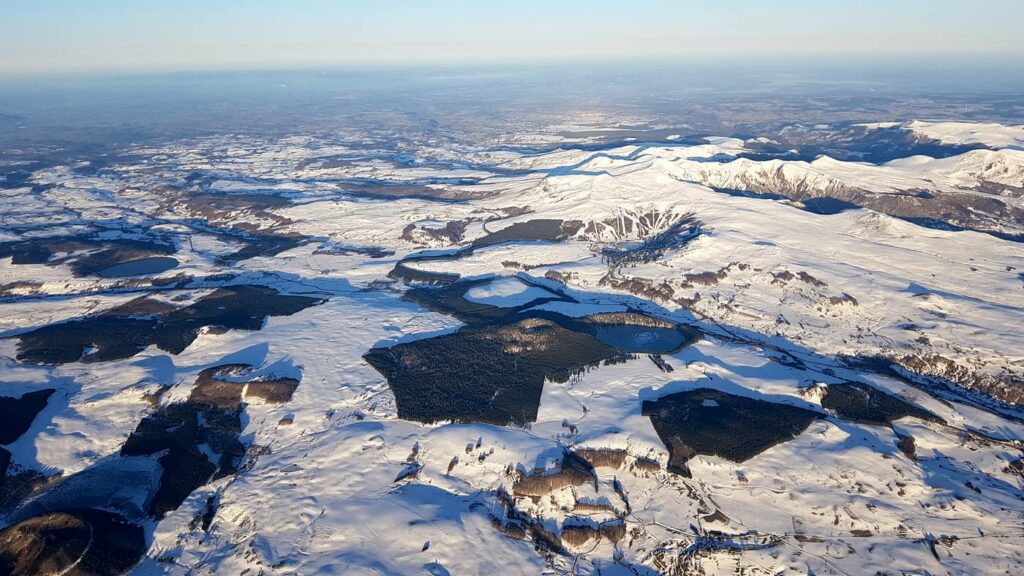 Super Besse et le lac Pavin gélé