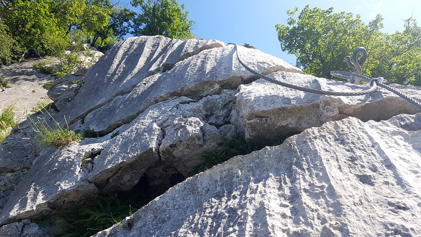 poursuite ascension sur rocher