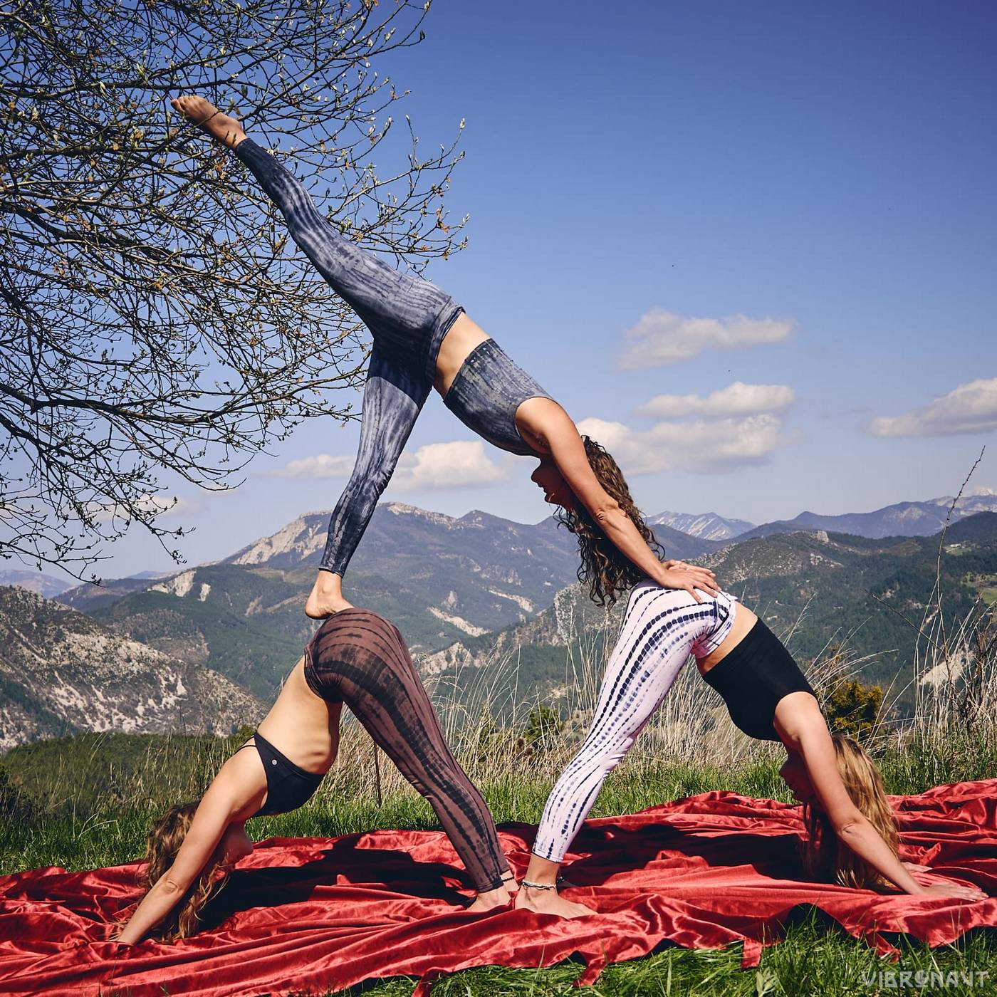 acroyoga a plusieurs