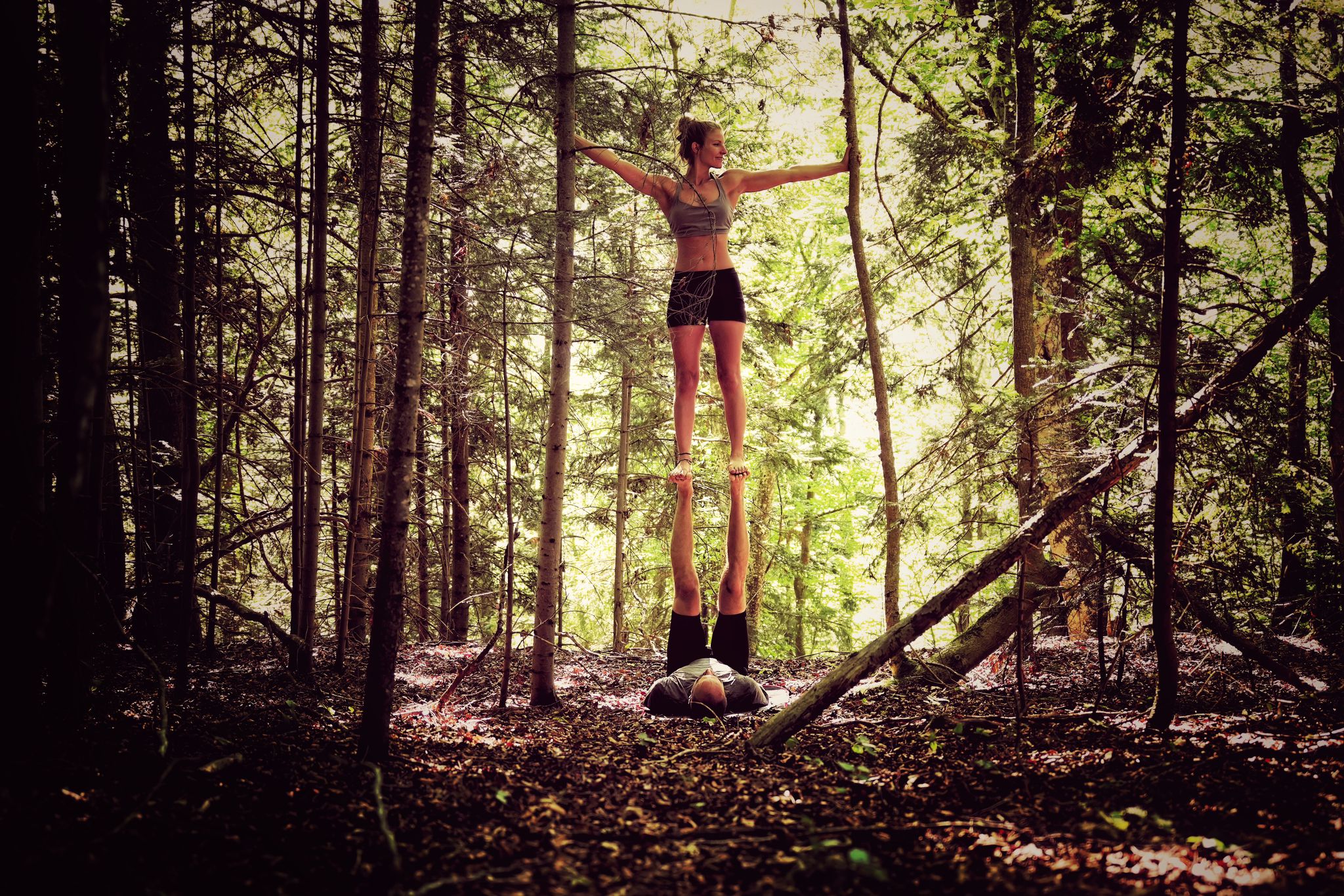 acroyoga en foret