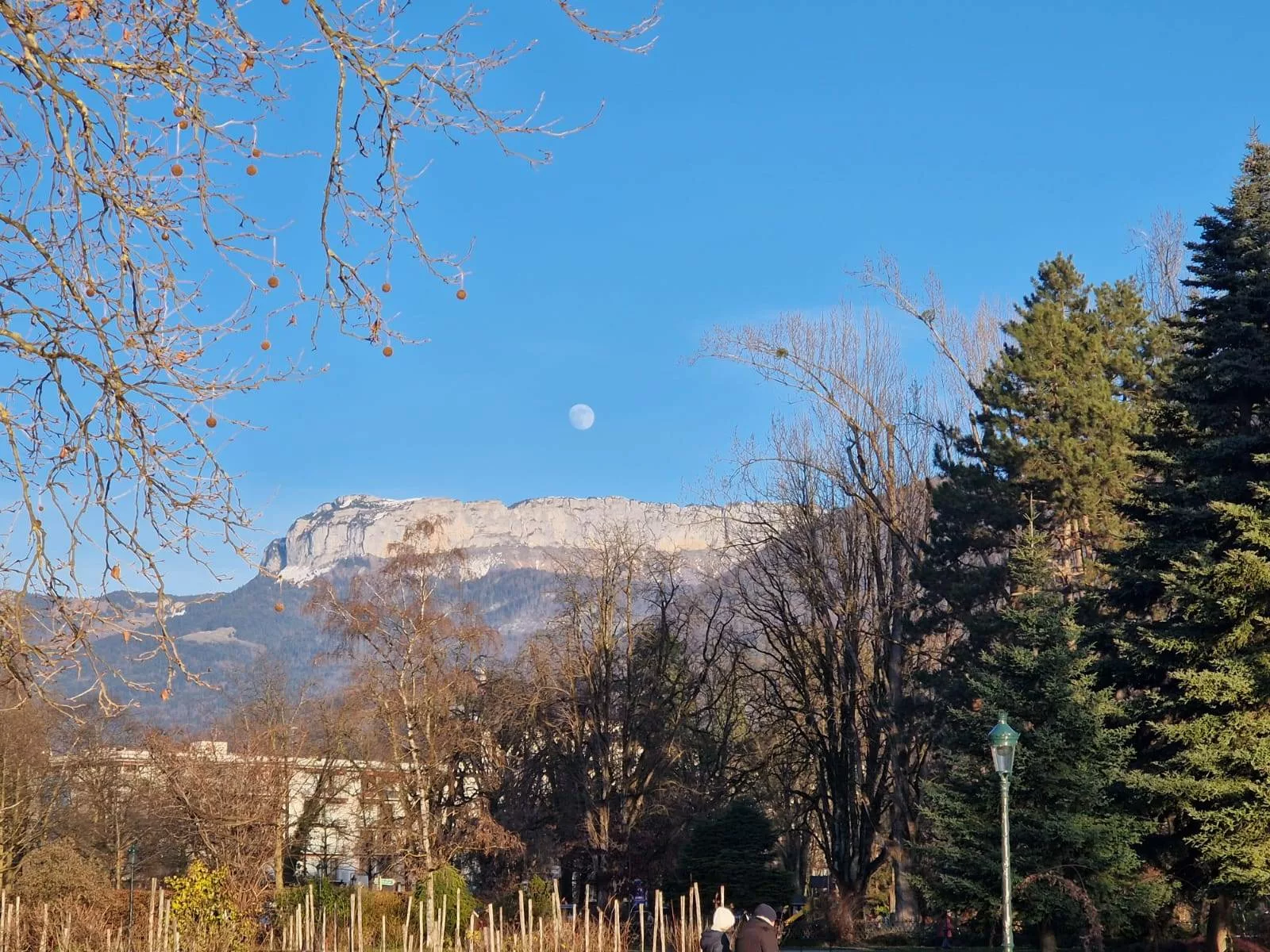 le Parmelan et la lune