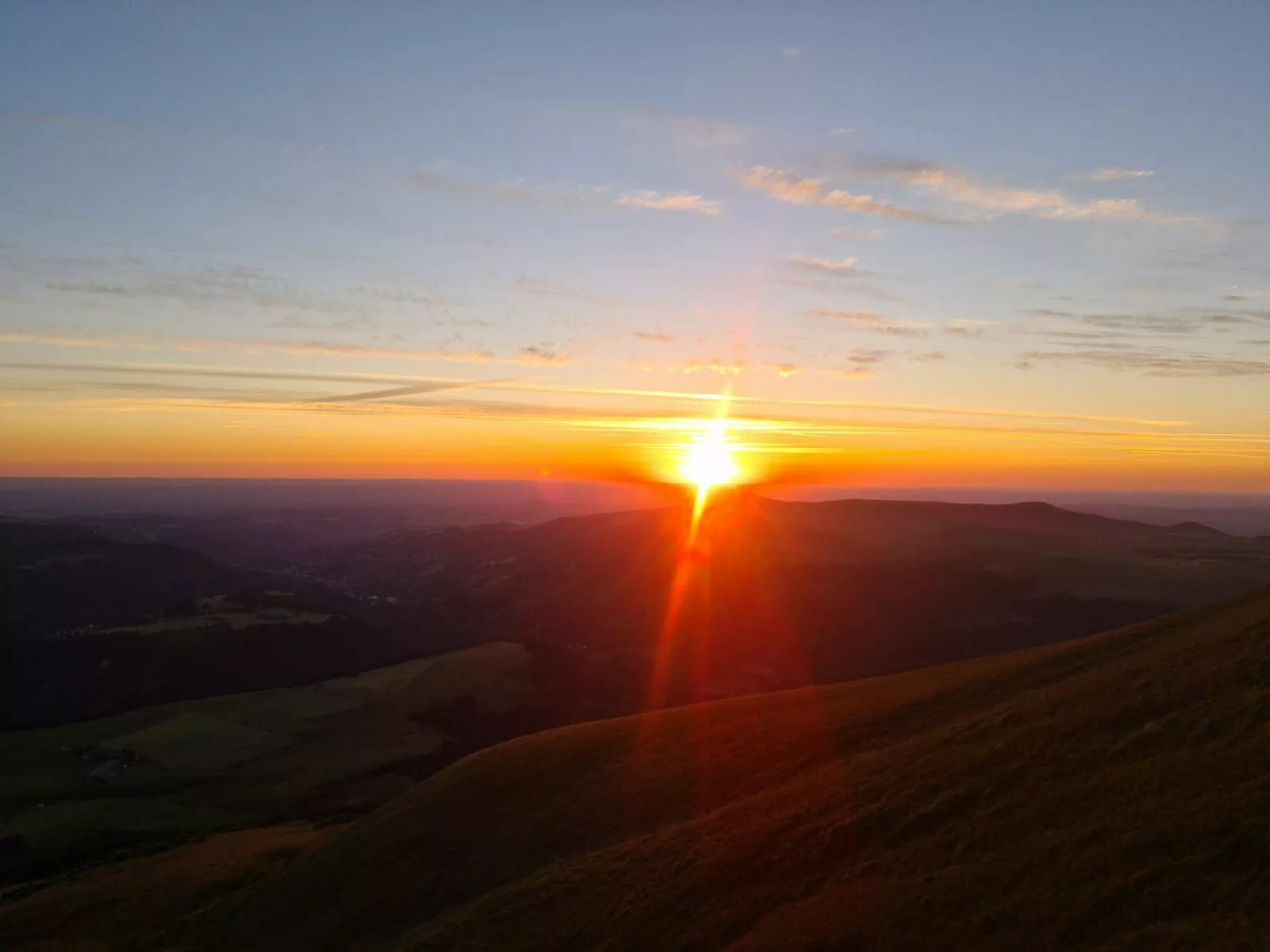 coucher de soleil puy de l'ouire