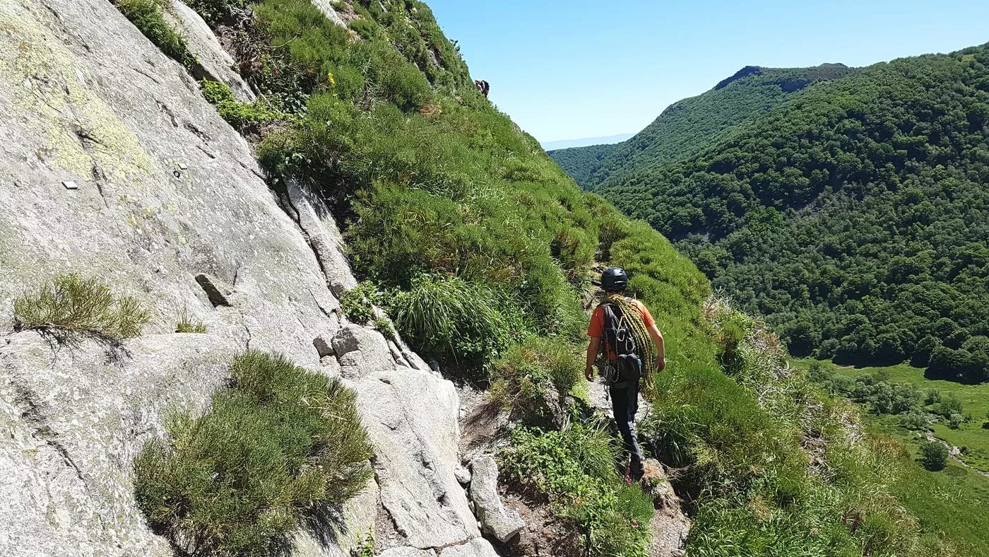 grimpe dans la vallée de chaudefour