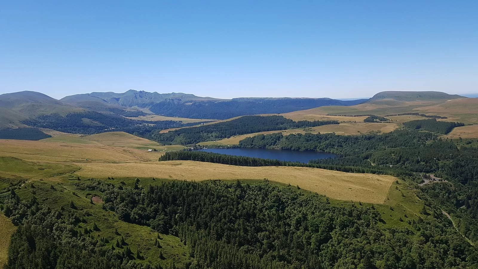 vue sur le lac du Guéry